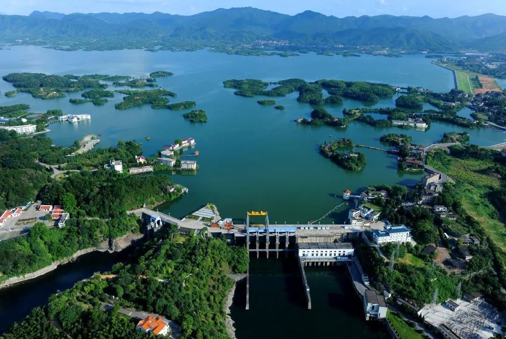 千年古韵，湖北山水画卷解说稿